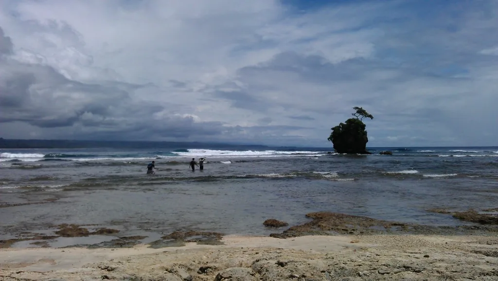 Wisata Bengkulu, pantai wayhawang, Kaur